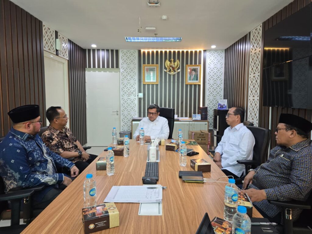 Audiensi bersama BPJH RI bersama UIR dalam rangka pendirian PH dan LP3H